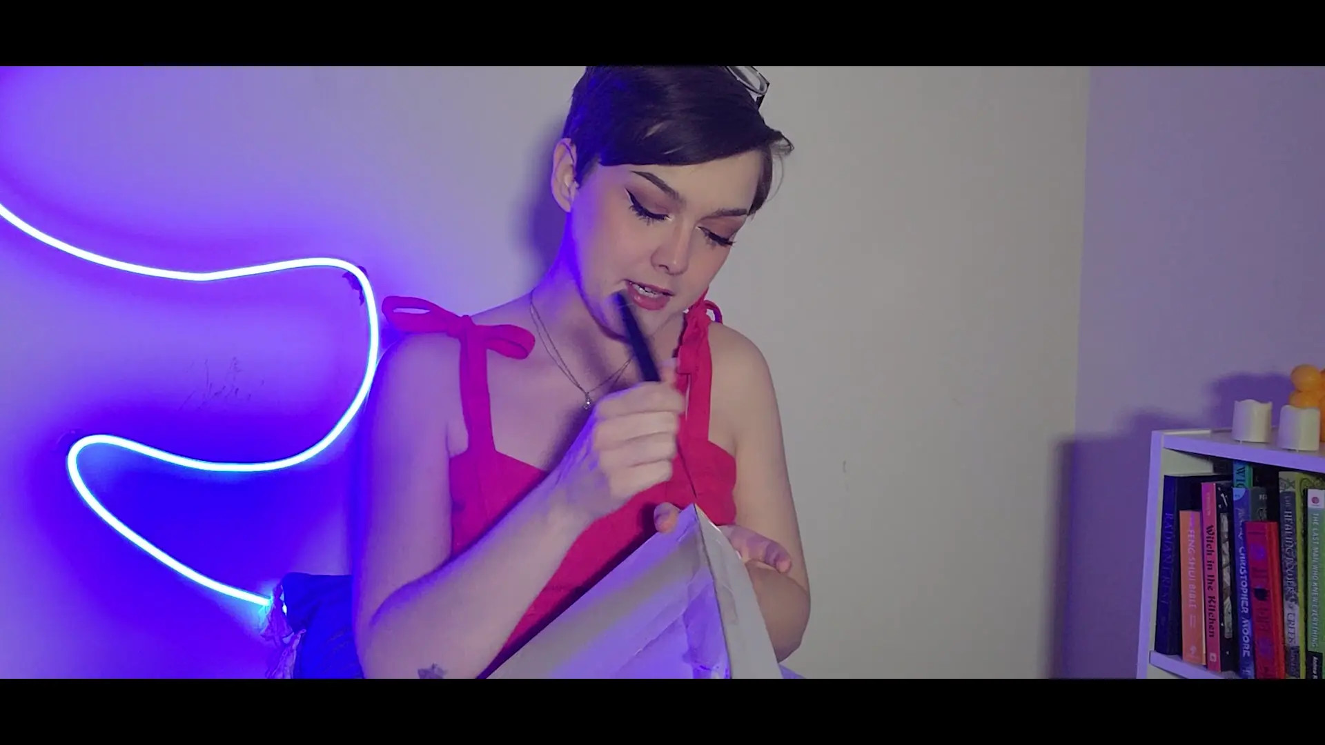 Exclusive Leak: mrsvalentine666 - Let's see what TeamSkeet Sent me - Stream in FullHD | Hotleakxxx.com