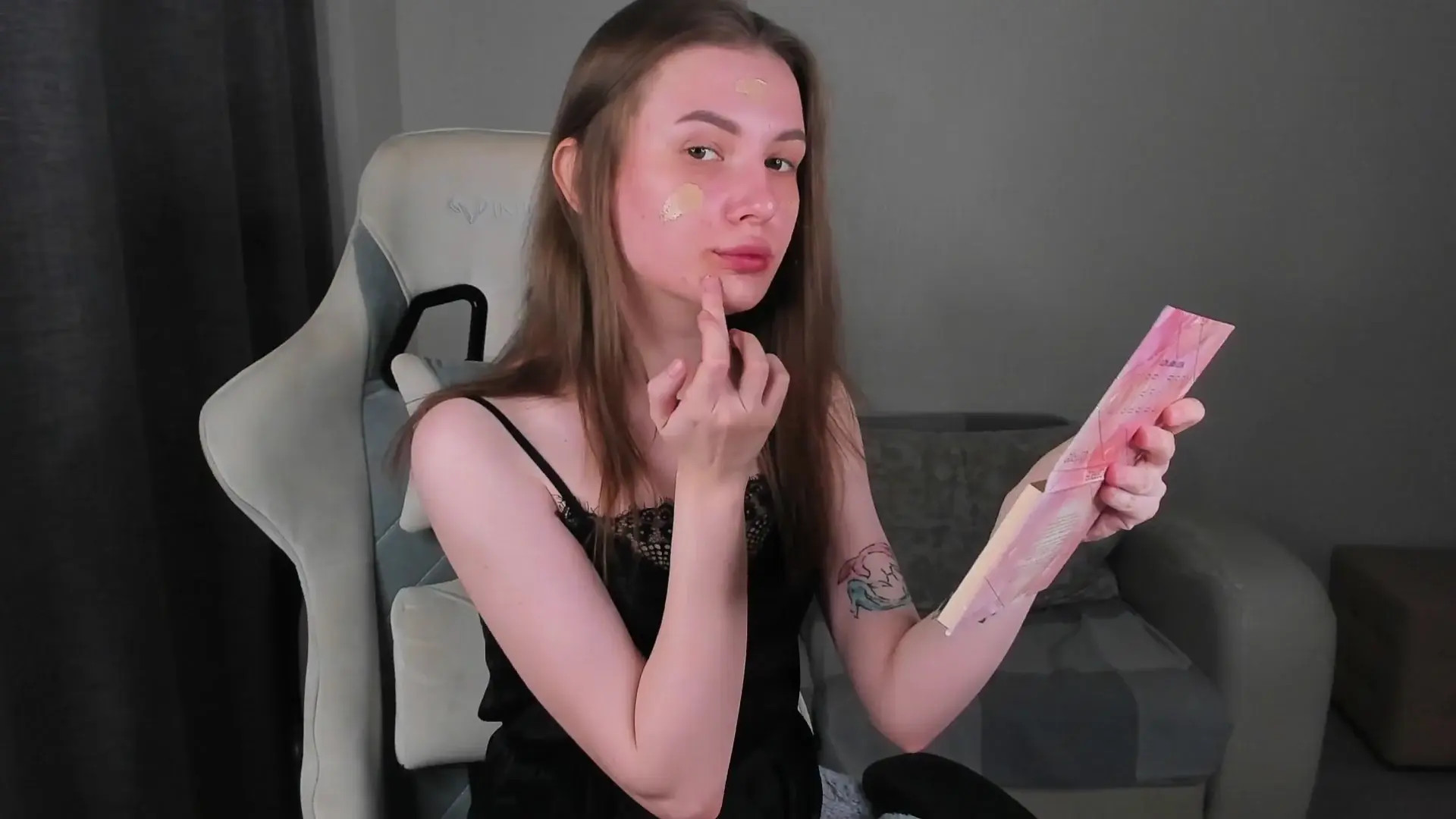 Exclusive Leak: Effy_Martin - I like to do makeup but I think I'm good without it - Stream in FullHD | Hotleakxxx.com