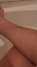 latinedreamz - Watch Me Remove My Leg Hair