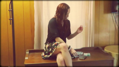 Roxy Loca Amor - All Dressed Up To Smoke And Ignore You