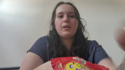 CosmicNami - Reviewing Fruity Pebble Popcorn