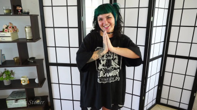 Juana Stone - Help your step-sister pick an outfit
