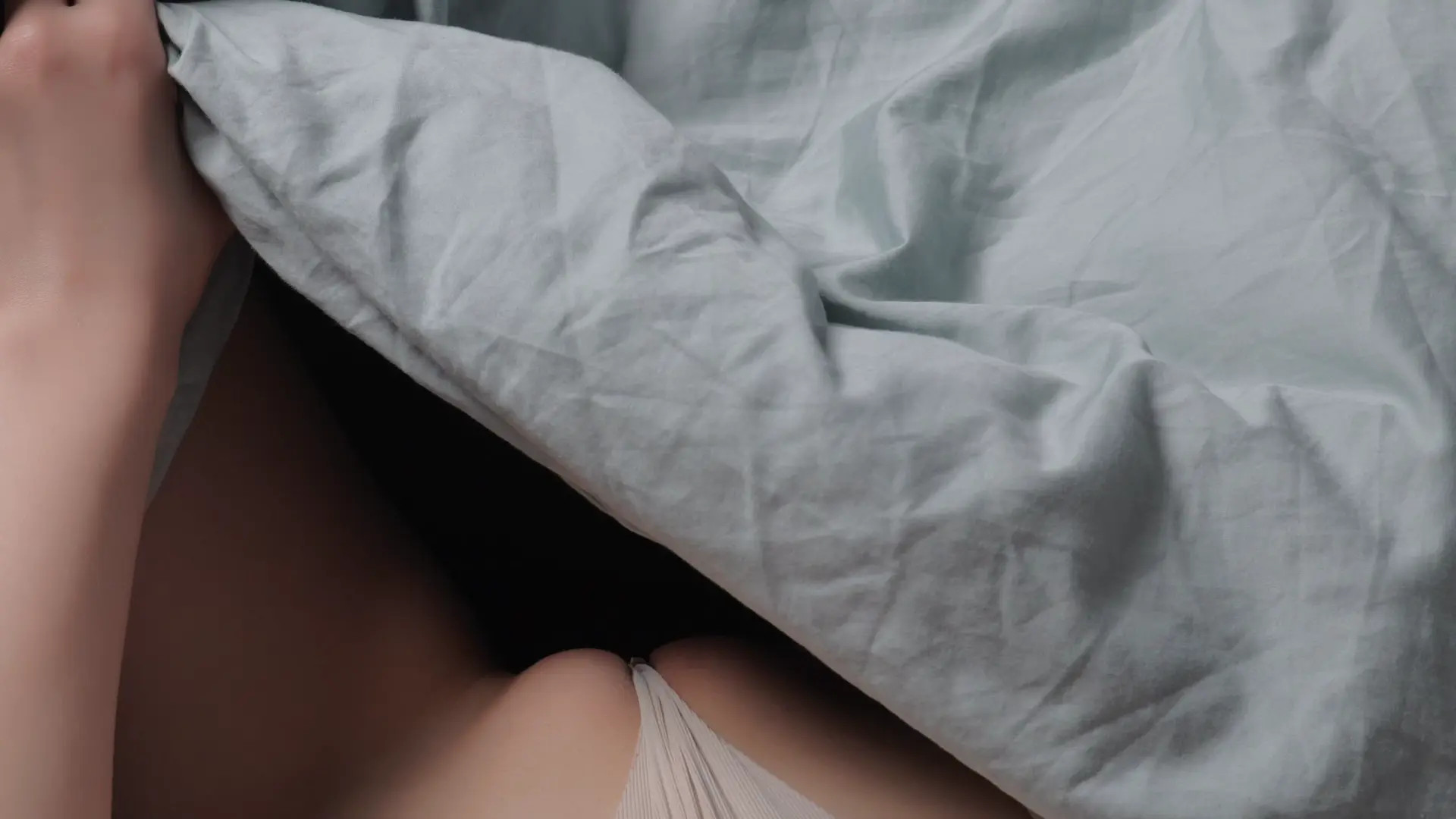 Exclusive Leak: Secretfluid - Sneaky risky masturbation pussy - Stream in FullHD | Hotleakxxx.com
