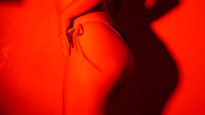 LuciaFer69 - Shaking my pretty ass