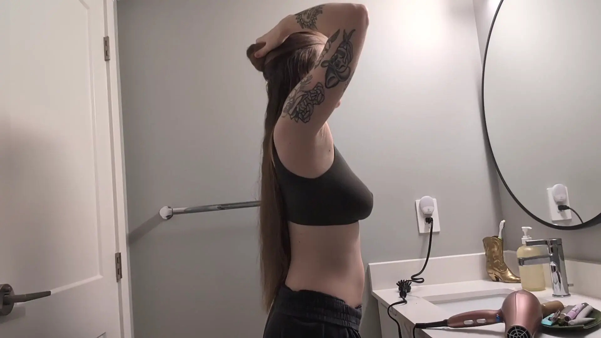 Exclusive Leak: bbjademoon - Long hair blow dry, and makeup - Stream in FullHD | Hotleakxxx.com