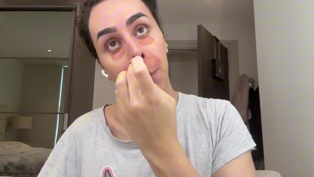 Exclusive Leak: Transquility69 - Watch Mommy Do Her Makeup For Work - Stream in FullHD | Hotleakxxx.com