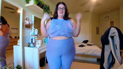 Lunaxthicky - day 11: squats and curls