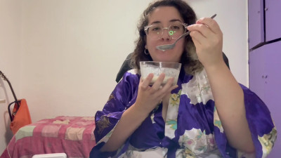 xchiaraprincessx - Join me as I eat some yogurt :P