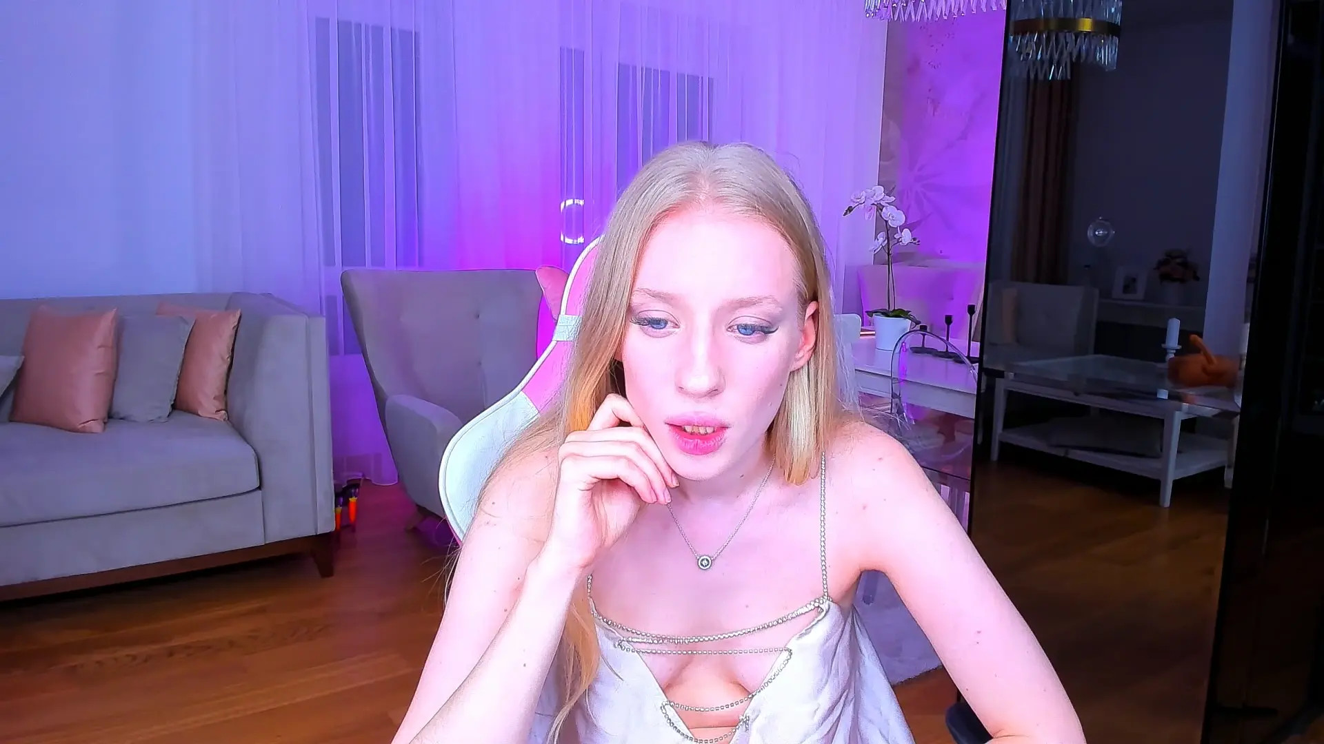 Exclusive Leak: Jane_Klein - Reading The Huntsman by Anton Chekhov - Stream in FullHD | Hotleakxxx.com