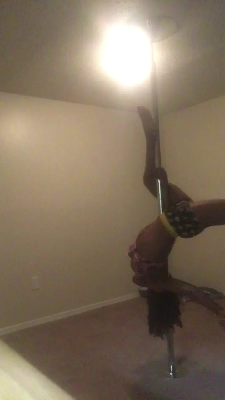 Exclusive Leak: Naughti Hijabi - Exercise for my slut training - Stream in FullHD | Hotleakxxx.com