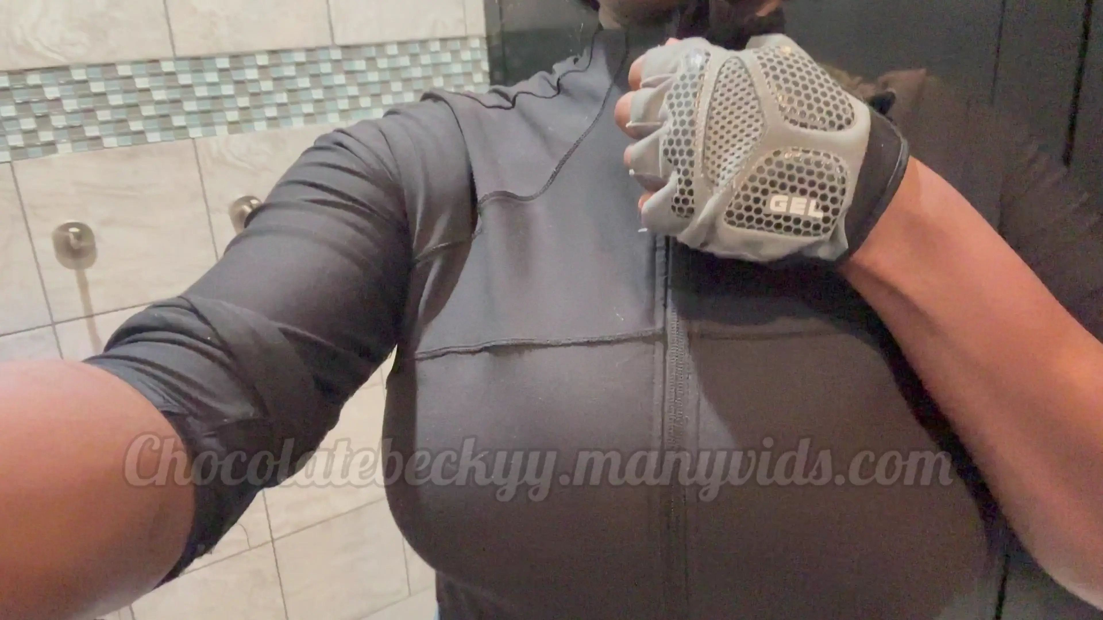 Exclusive Leak: Chocolatebeckyy - FREE:Shirt Busting - Stream in FullHD | Hotleakxxx.com