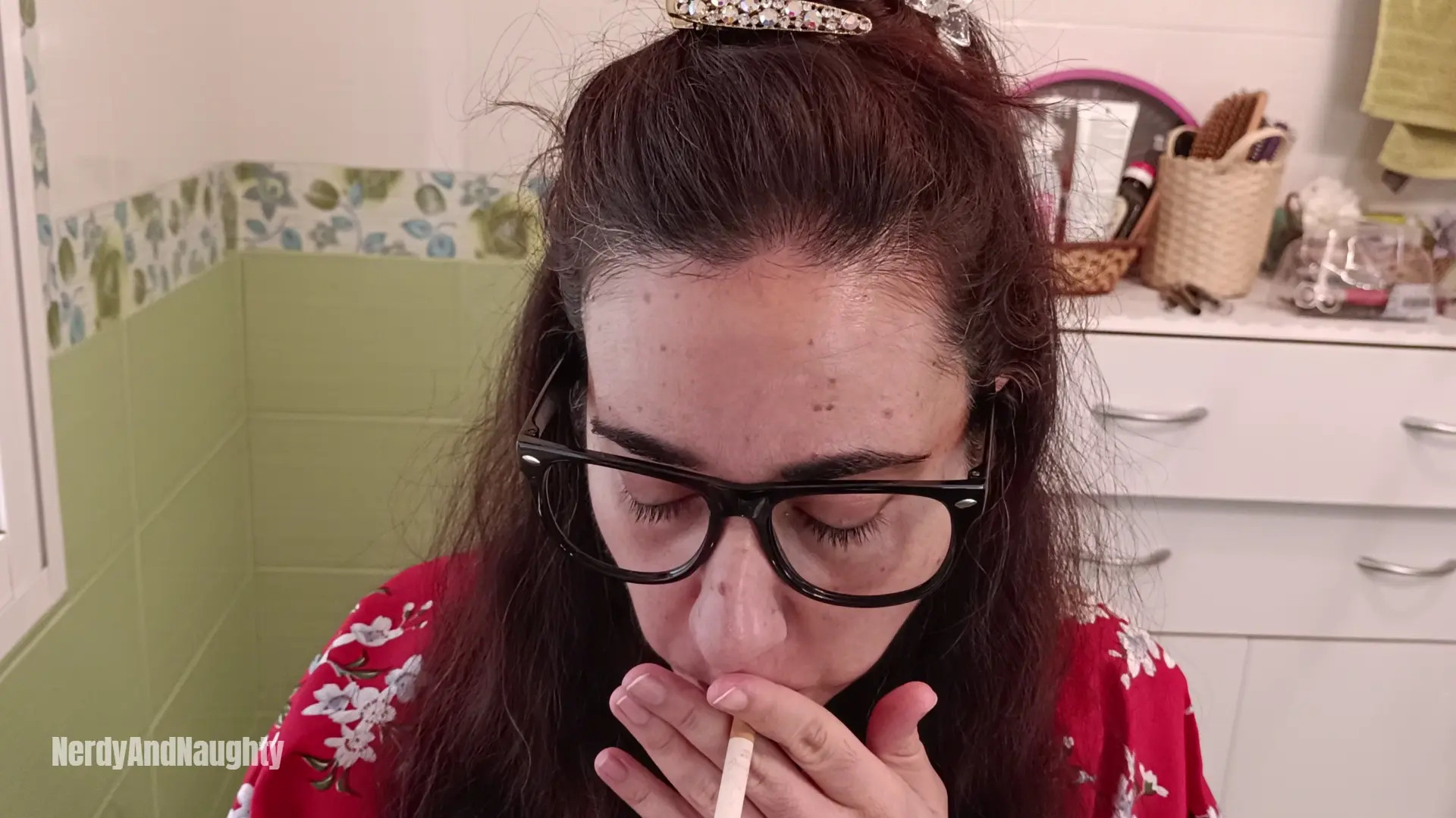 Exclusive Leak: NerdyAndNaughty - Mommy cuts your hair - Stream in FullHD | Hotleakxxx.com