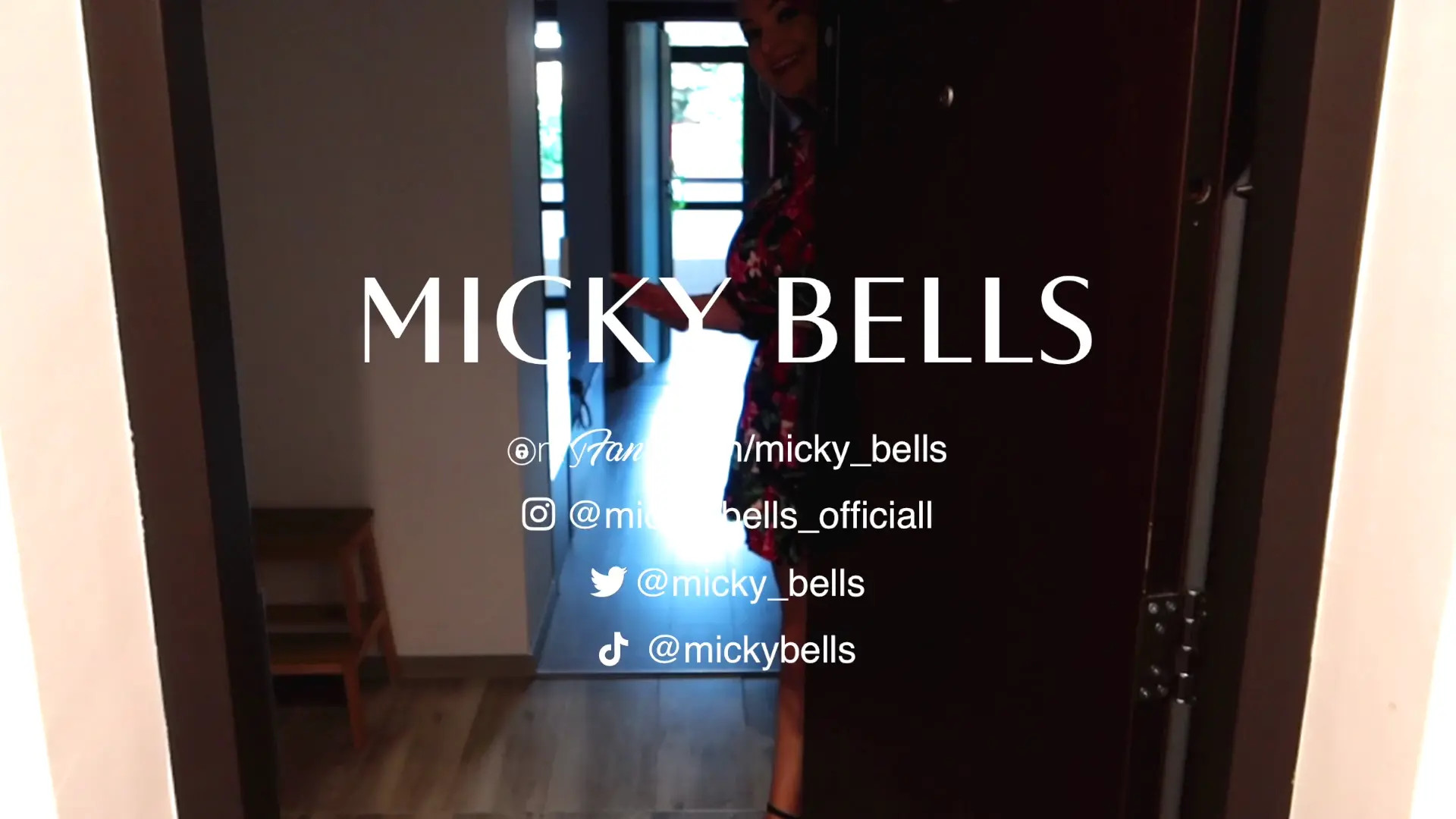 Exclusive Leak: MickyBells - VLOG - Will i get into porn? || Answering fans questions Q&A - Stream in FullHD | Hotleakxxx.com
