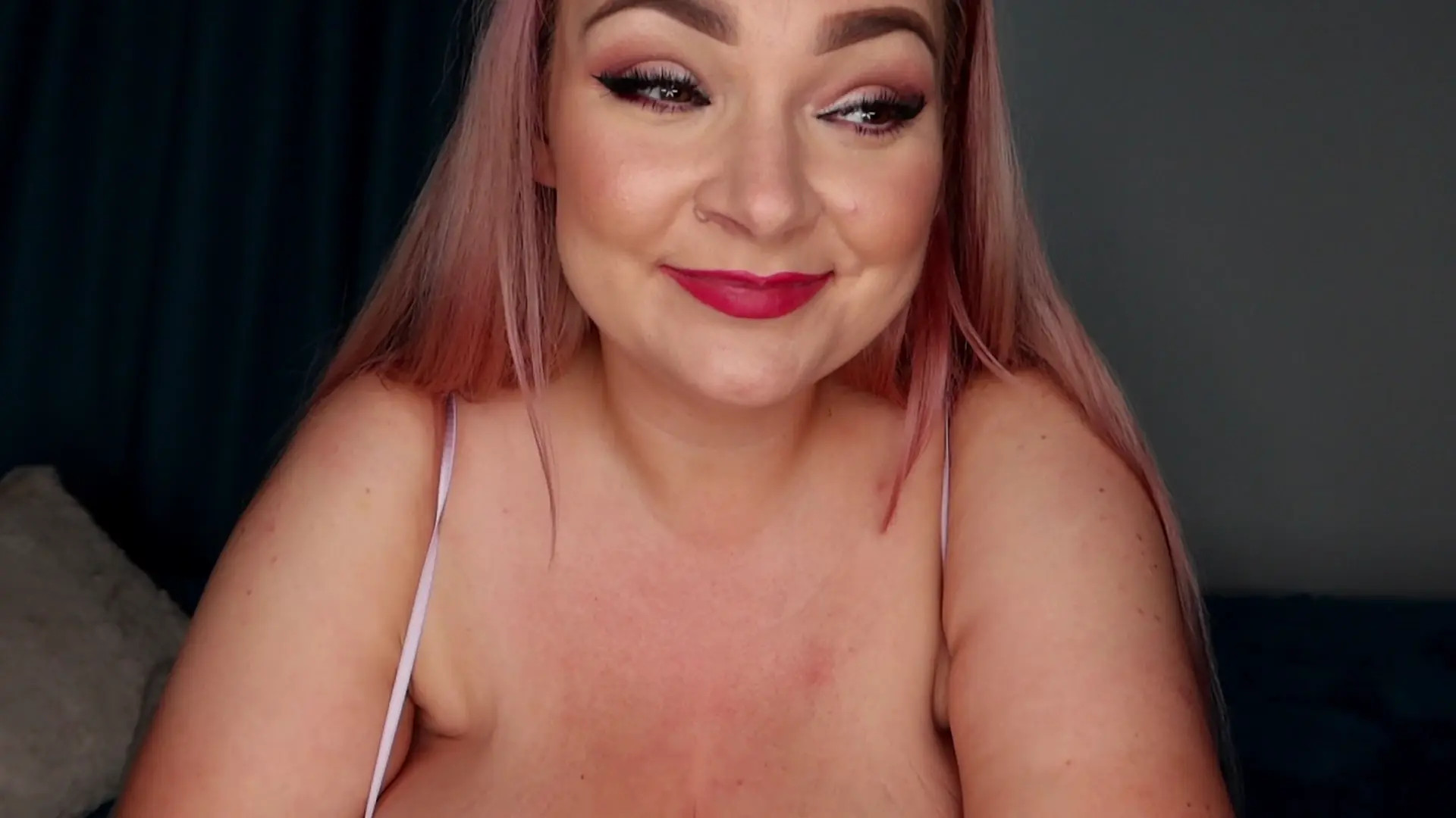 Exclusive Leak: MickyBells - Counting my small bra collection - Stream in FullHD | Hotleakxxx.com