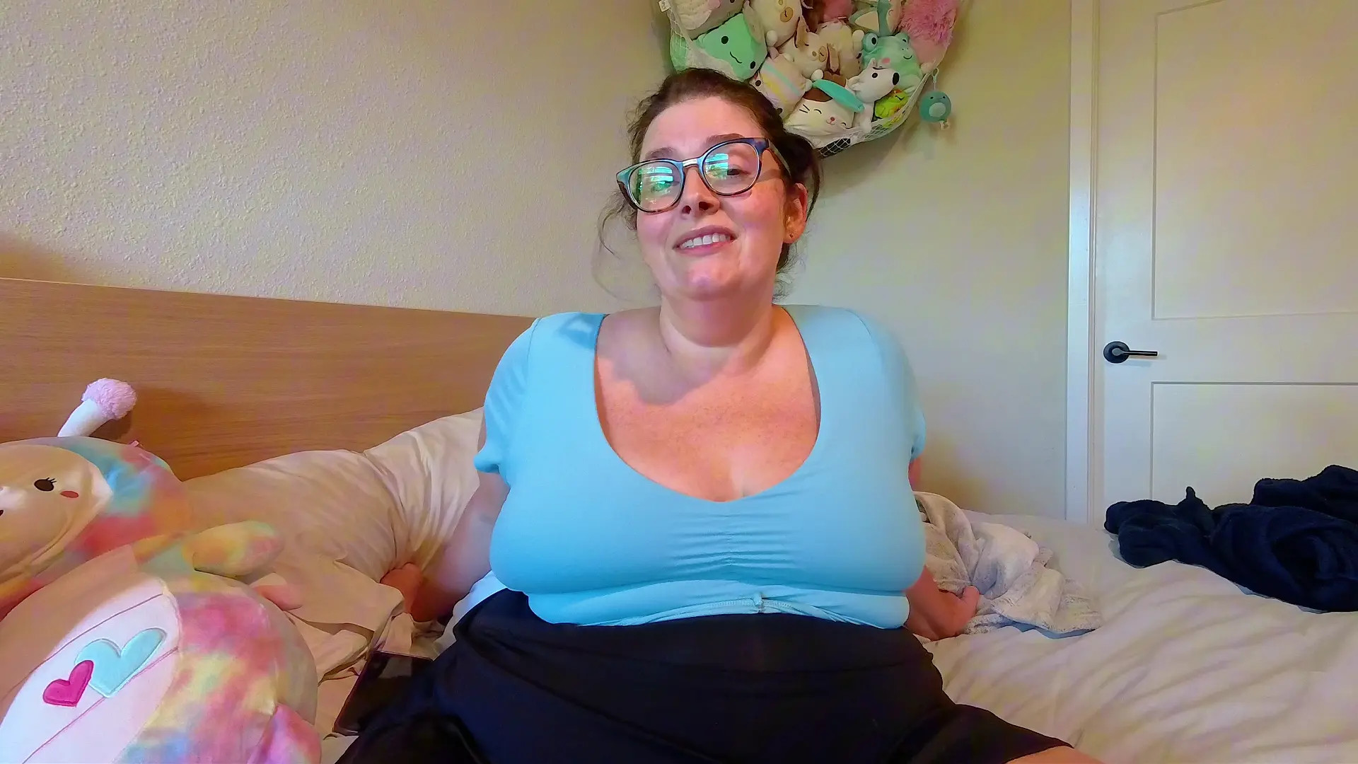 Exclusive Leak: Lunaxthicky - day 18: squats & hammer curls wednesday workout + yoga ball - Stream in FullHD | Hotleakxxx.com
