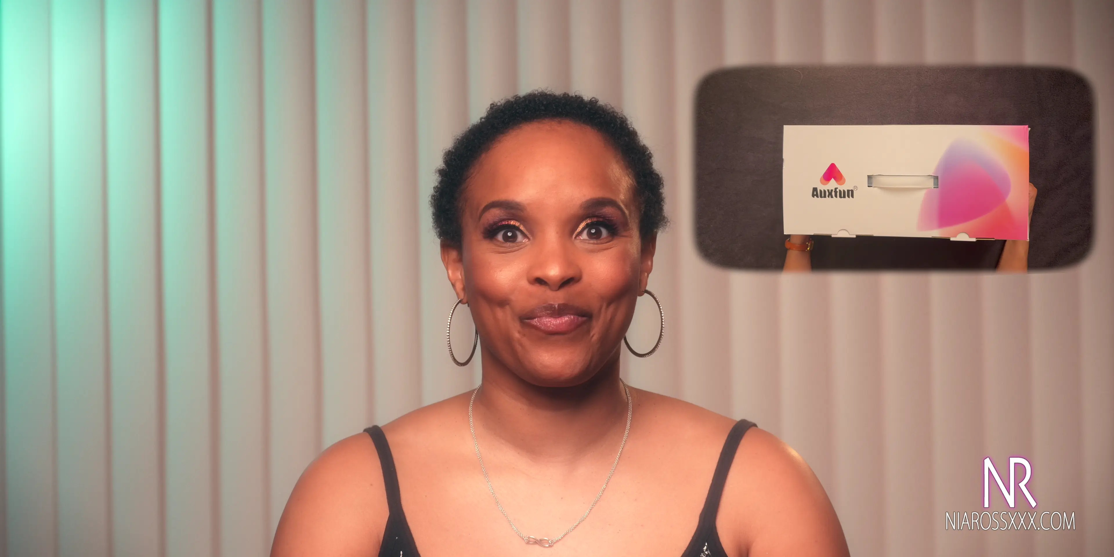 Exclusive Leak: Niaross - Unboxing My Sex Machine - Stream in FullHD | Hotleakxxx.com