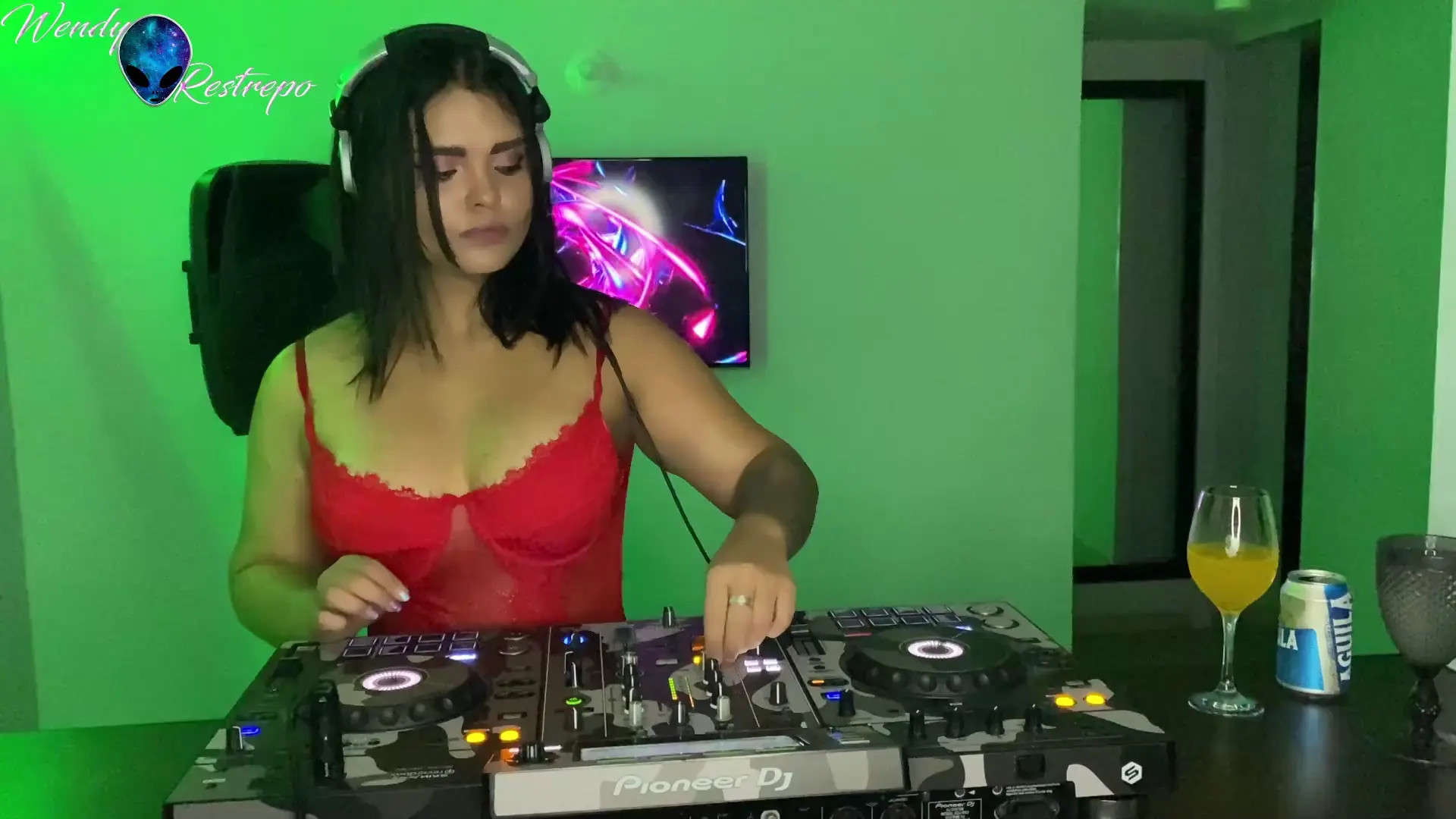 Exclusive Leak: Ween Parker - sexy show DJ - Stream in FullHD | Hotleakxxx.com