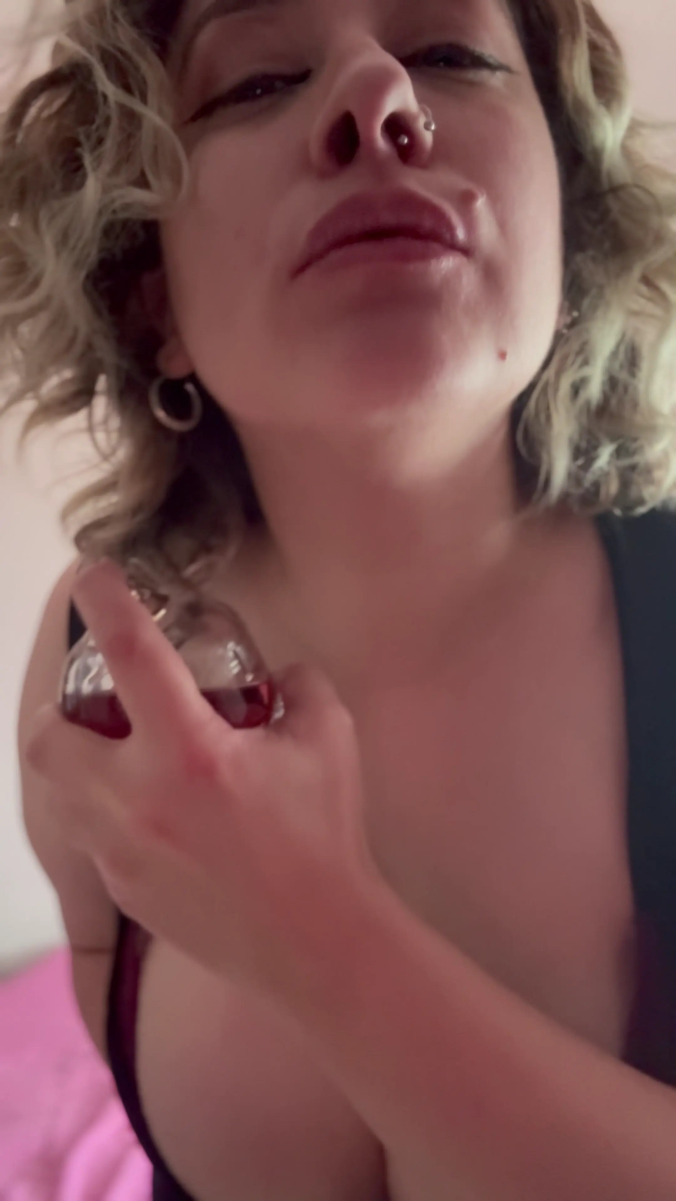 Exclusive Leak: xchiaraprincessx - Putting On My Favourite Perfume/Fragrance - Stream in FullHD | Hotleakxxx.com