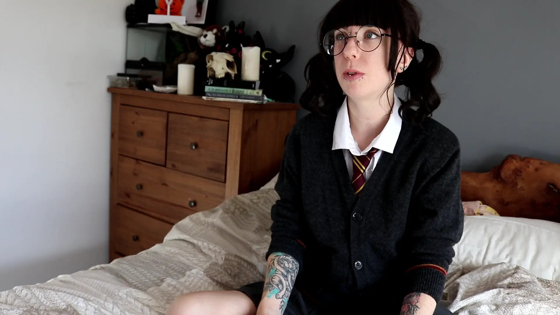 Exclusive Leak: itsbabybug - Gryffindor Girl Outtakes - Stream in FullHD | Hotleakxxx.com