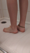 EyllaBis - I let you watch me in the shower