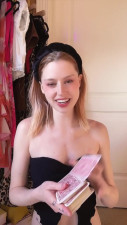 Gbabyexplicit - For the goddesses! Someone wants to spoil you: tarot reading