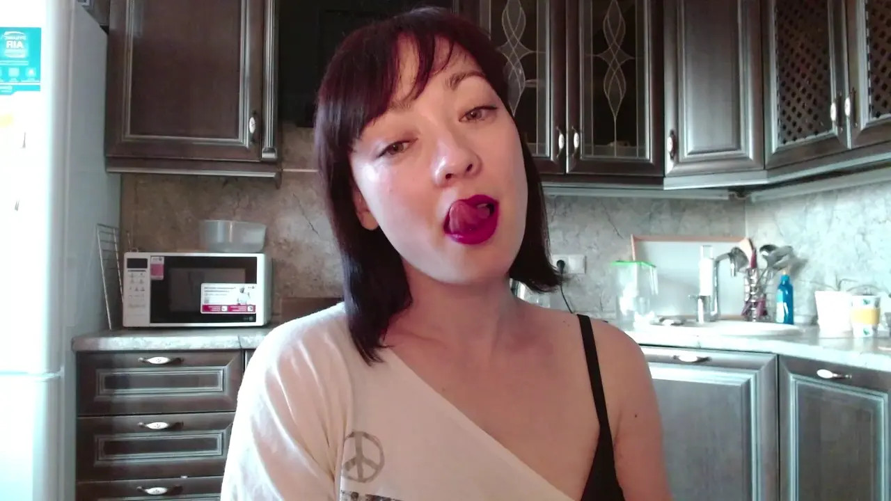 Exclusive Leak: SilverSwan21 - Very tasty banana - Stream in FullHD | Hotleakxxx.com
