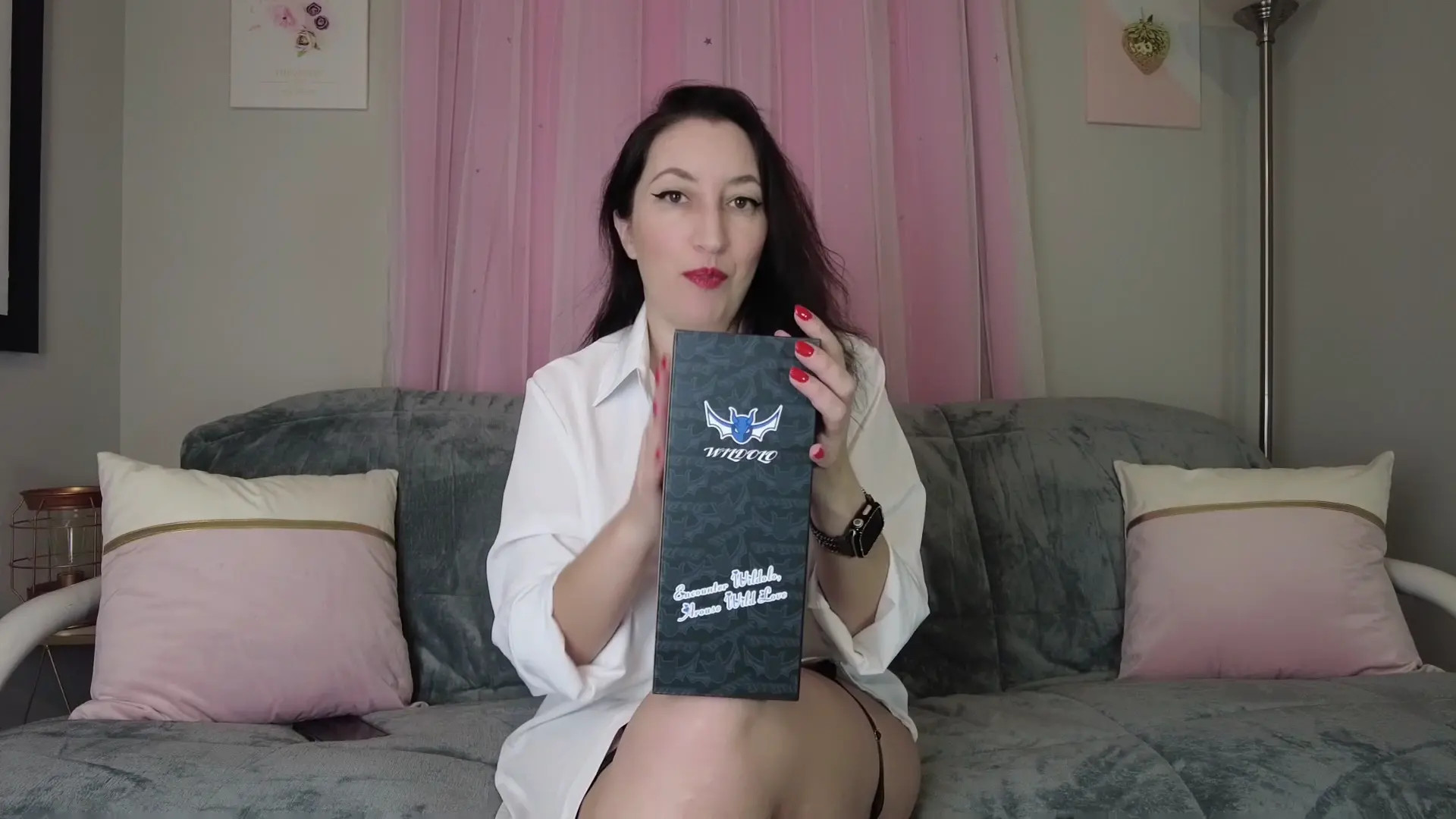 Exclusive Leak: Katherine De Vil - Wildolo Remote control Review - Stream in FullHD | Hotleakxxx.com