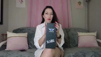 Katherine De Vil - Wildolo Remote control Review