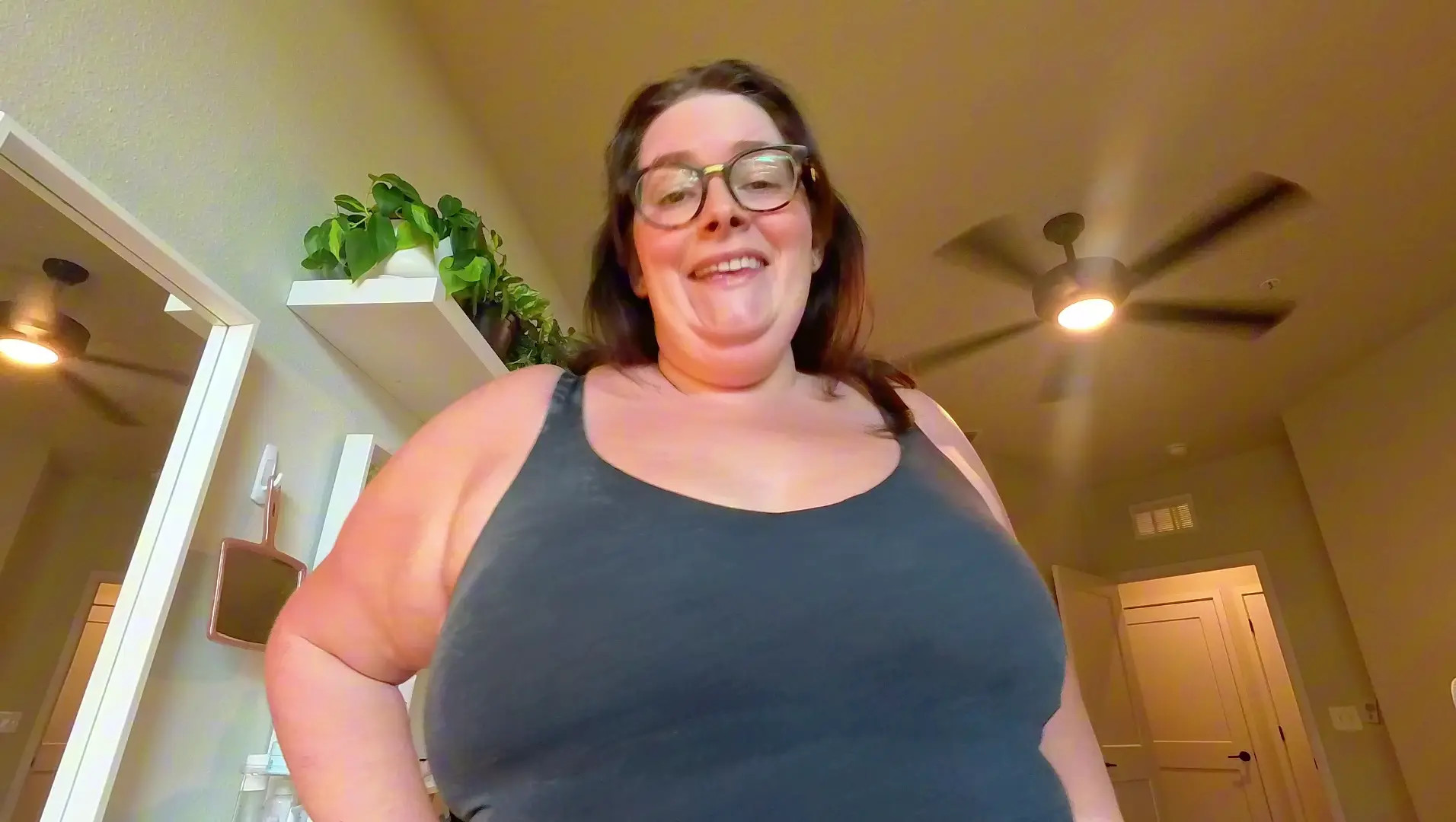 Exclusive Leak: Lunaxthicky - day 20: squats and hammer curls friday workout - Stream in FullHD | Hotleakxxx.com