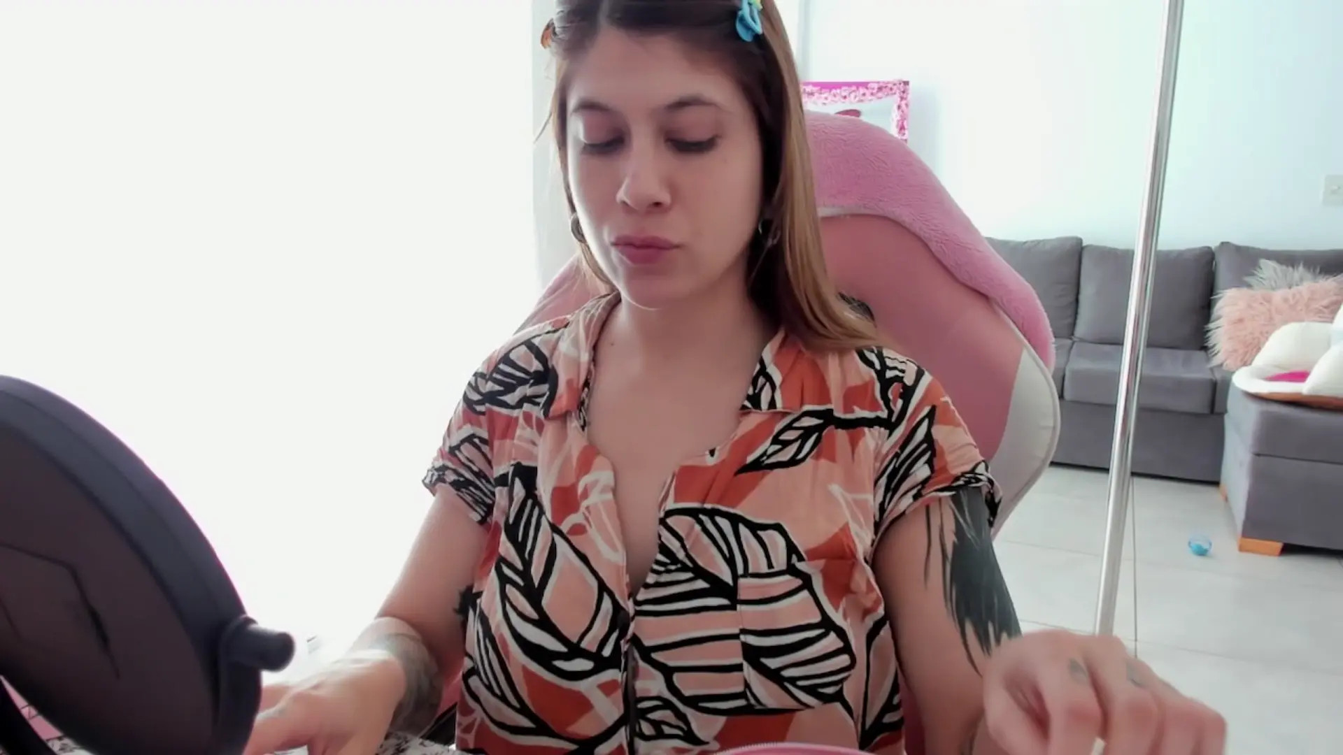 Exclusive Leak: coraljade - dressing up to do YOGA at home - Stream in FullHD | Hotleakxxx.com