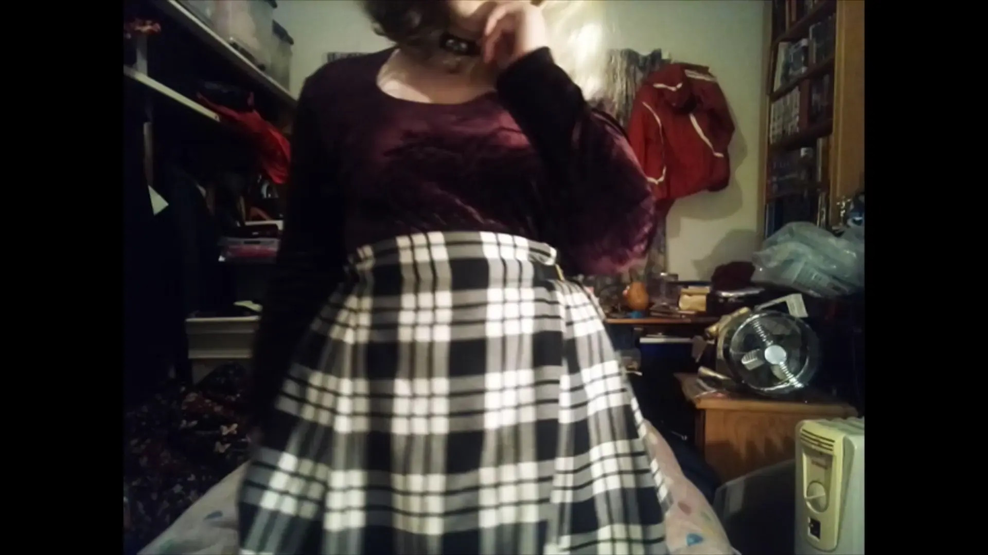 Exclusive Leak: mia_edevane - lifting my skirt to show you my panties - Stream in FullHD | Hotleakxxx.com