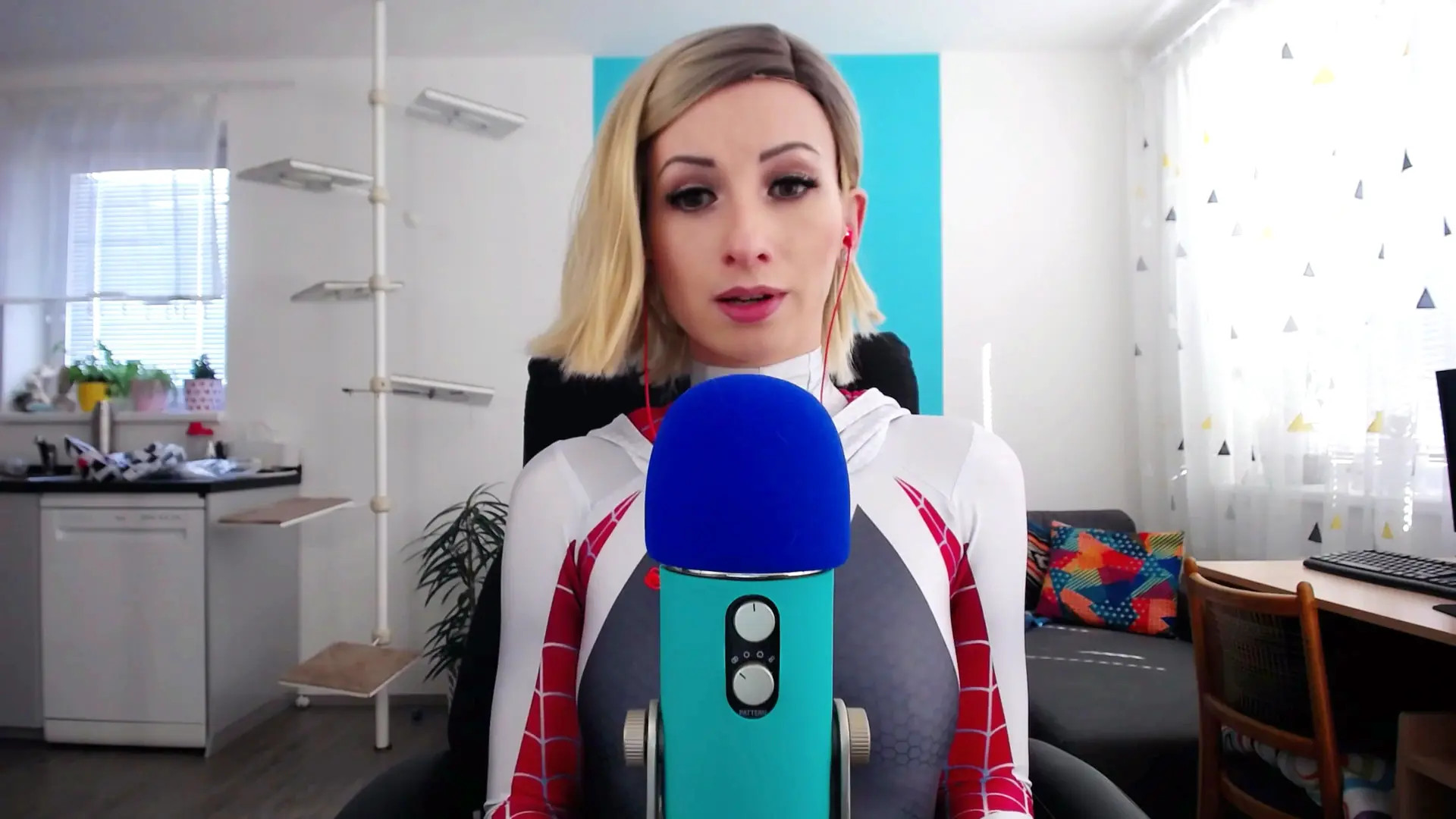 Exclusive Leak: leiwarain - Relax with Spider Gwen - Stream in FullHD | Hotleakxxx.com