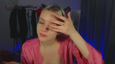 BoobBonBon - is pink makeup good on me