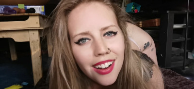 BlueEllaD - Eye & Ass Tease - Free