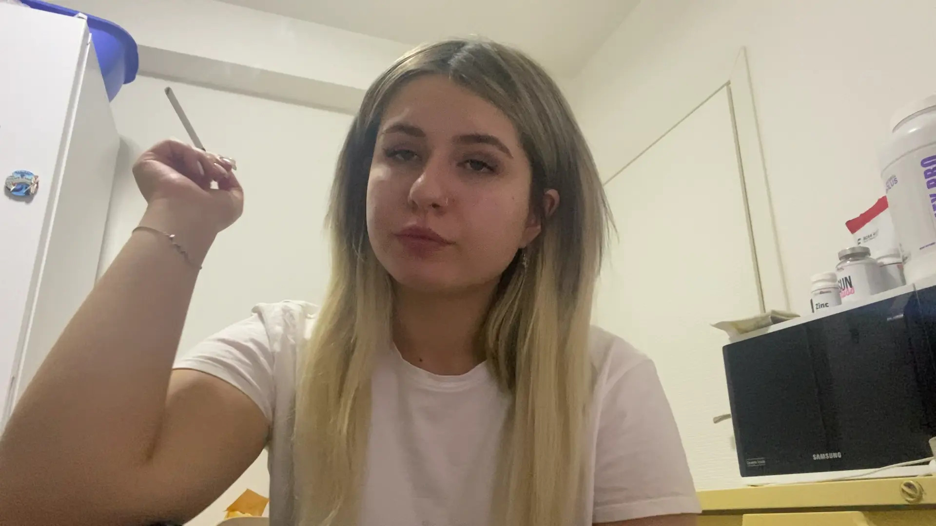 Exclusive Leak: NipsAndStrips - Young hot blonde smoking - Stream in FullHD | Hotleakxxx.com