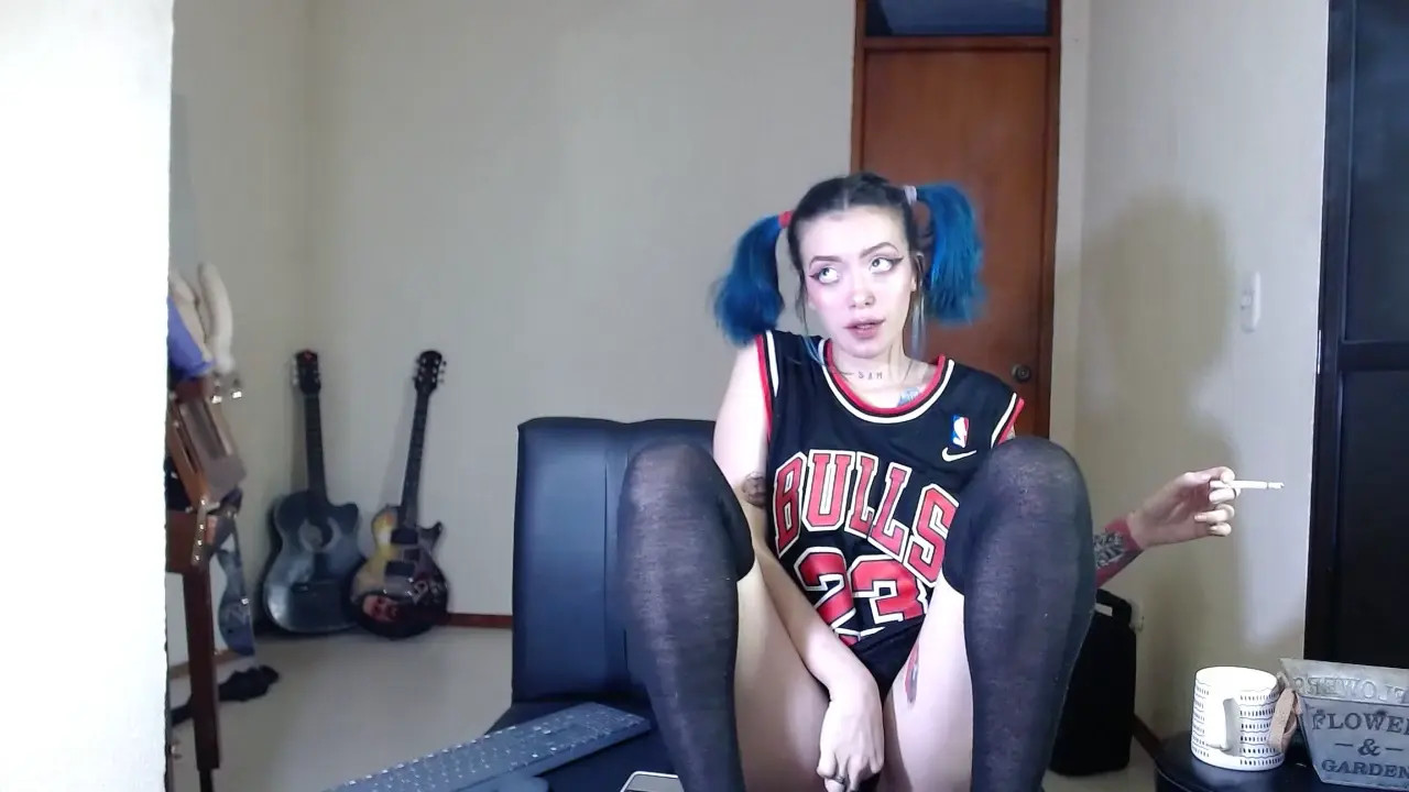 Exclusive Leak: sally garden - singing and smoking uwu - Stream in FullHD | Hotleakxxx.com