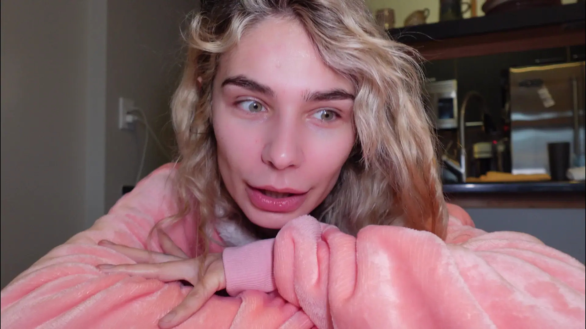Exclusive Leak: FlowerAva - POSPLAY E-GIRL - Stream in FullHD | Hotleakxxx.com