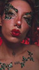 Elle Marz - Poison Ivy wants to kiss you