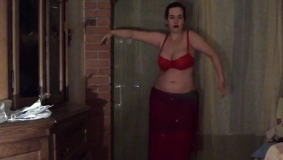 Elbereth123 - A mesmerizing belly dance in red outfit