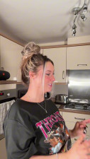 AlexaColePOV - Late night Snack Review With AlexaCole