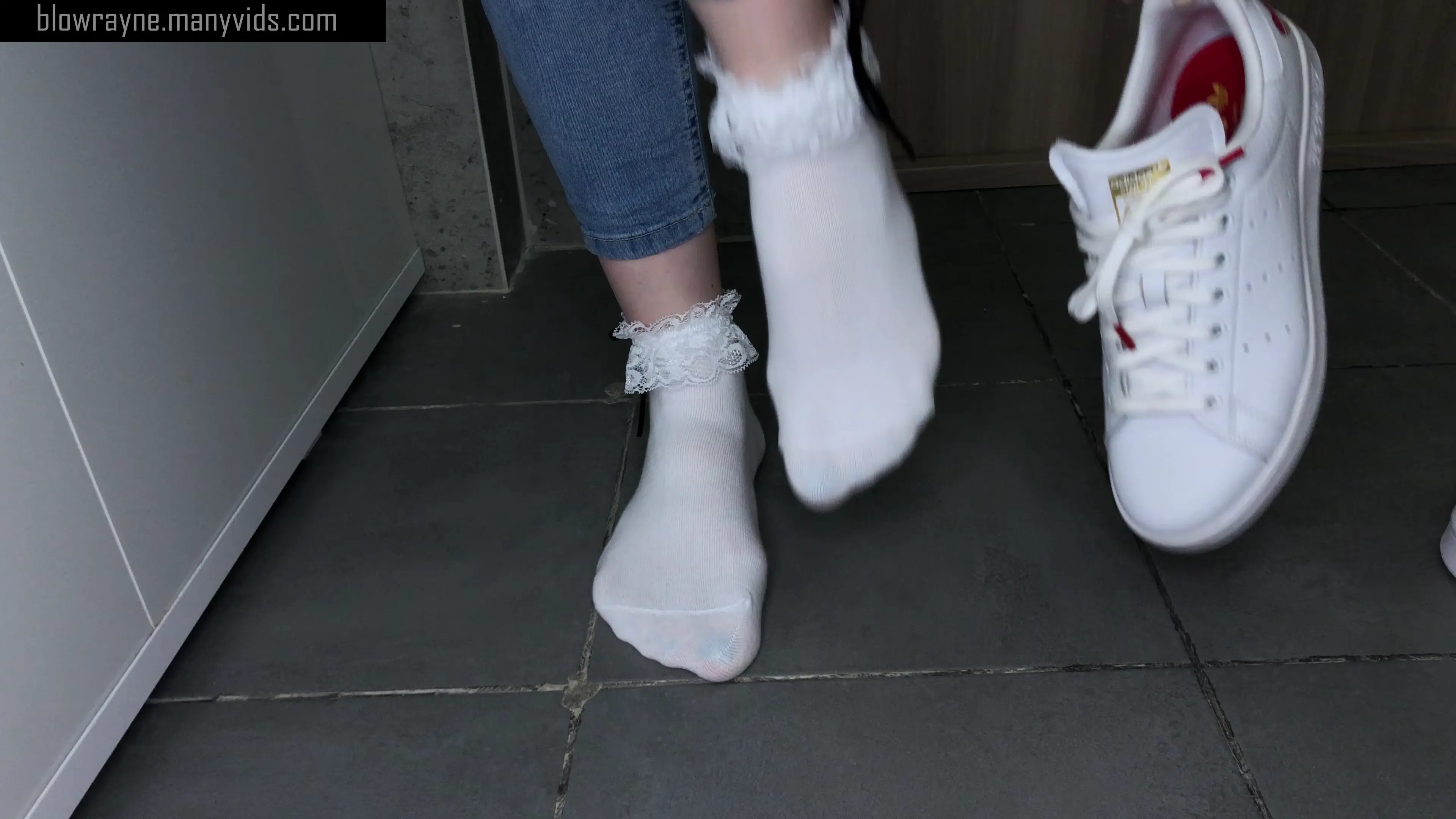Exclusive Leak: BlowRayne - WET WHITE SOCKS - Stream in FullHD | Hotleakxxx.com