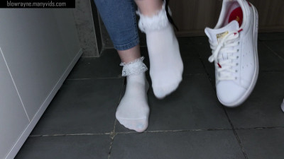 BlowRayne - WET WHITE SOCKS
