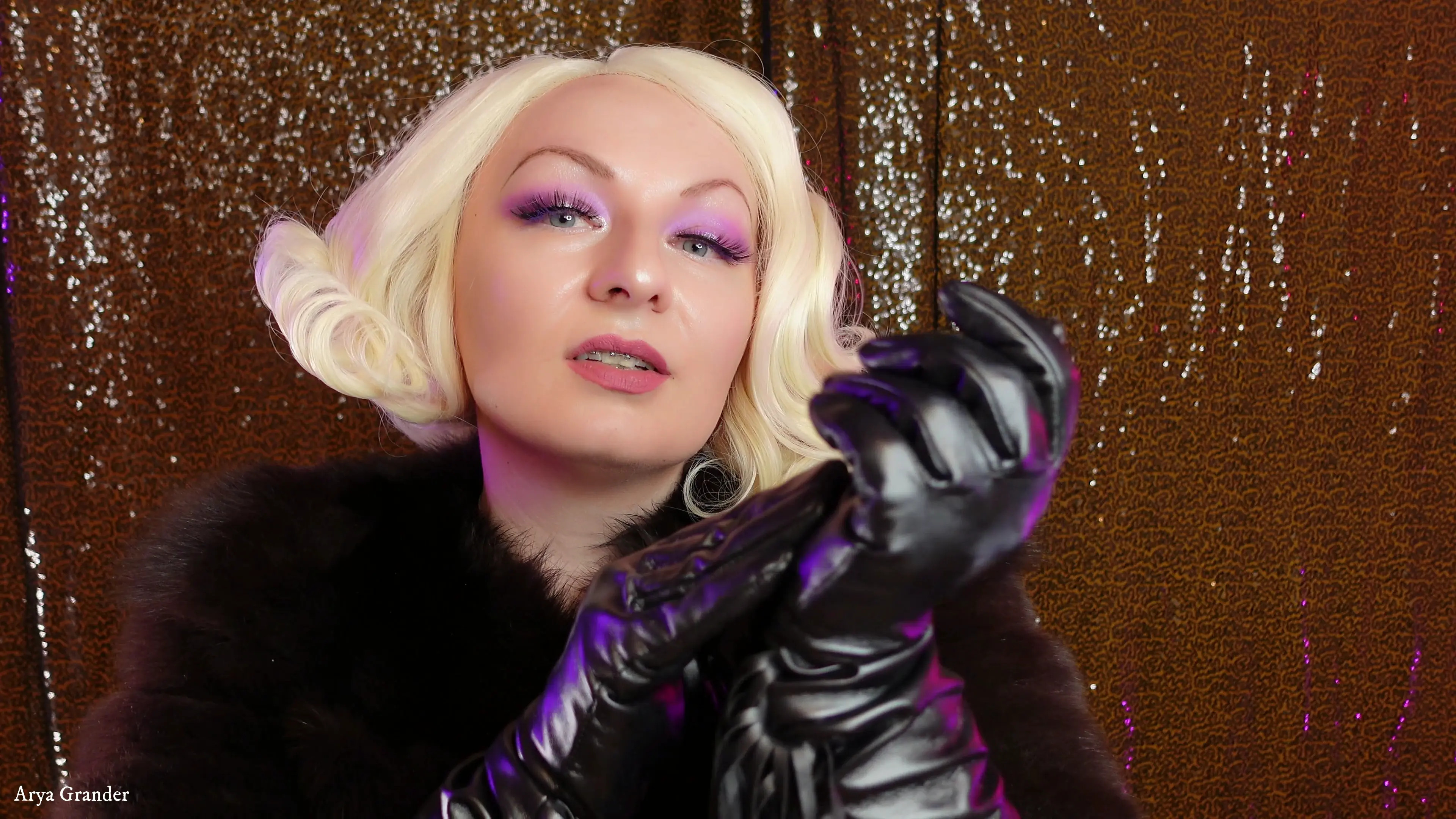 Exclusive Leak: FetishStepMommy - Leather gloves & fur - Stream in FullHD | Hotleakxxx.com
