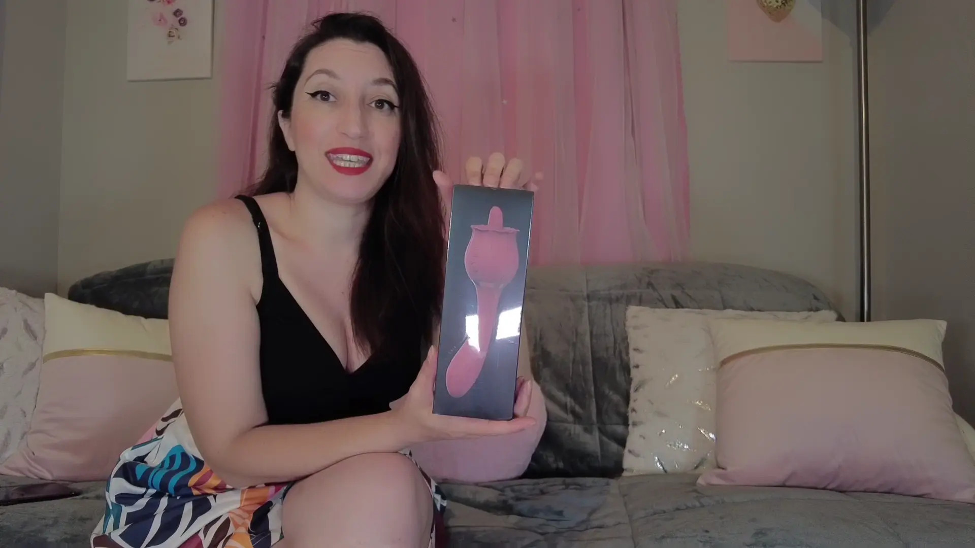 Exclusive Leak: Katherine De Vil - Kiki's Toy Review - Stream in FullHD | Hotleakxxx.com