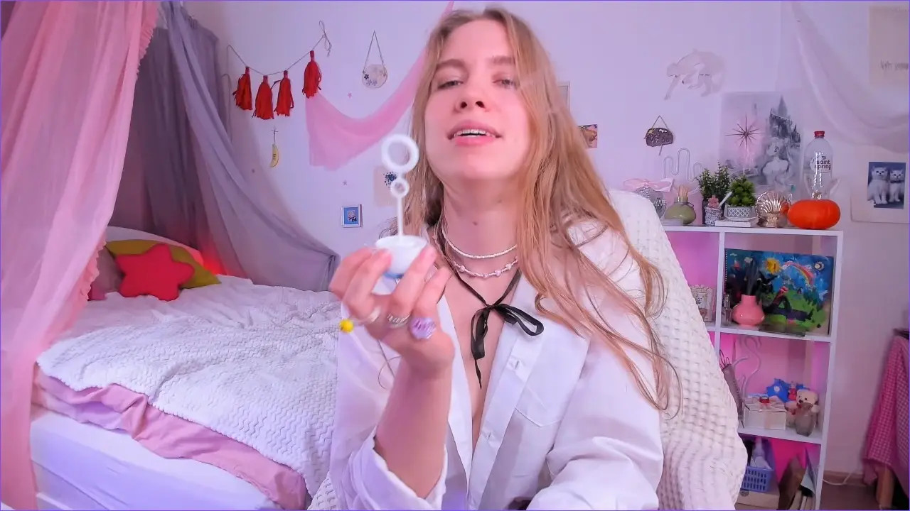Exclusive Leak: Flaffy_Broun - SMOKING BUBBLE - Stream in FullHD | Hotleakxxx.com