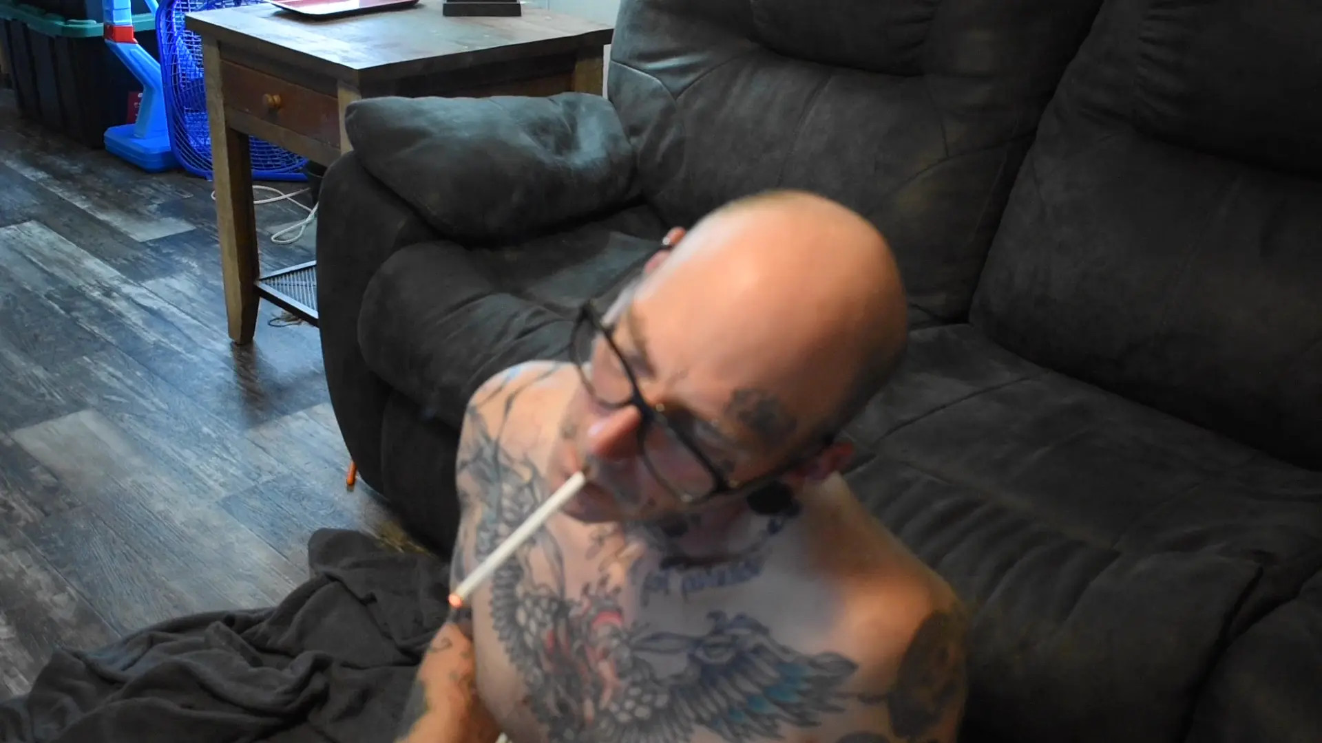 Exclusive Leak: xAliquisx - Smoking Fetish - Stream in FullHD | Hotleakxxx.com