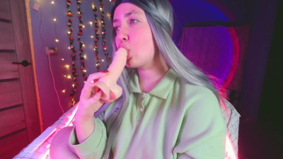 miomio__ - Slowly sucking dildo