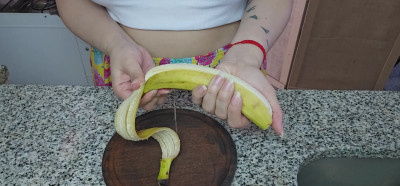 CamileMuaa - drinking my protein shake part 1