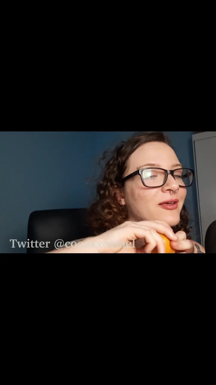 Exclusive Leak: CocoCamel - ASMR have a tangerine with me - Stream in FullHD | Hotleakxxx.com