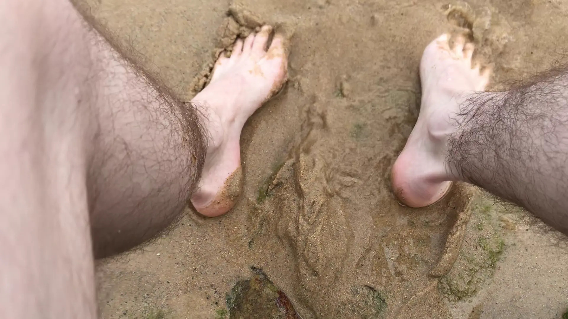 Exclusive Leak: FTM_IssacGunn - Beach Feet Slpish Slpash - Stream in FullHD | Hotleakxxx.com